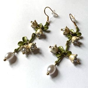 Convallaria majails Earrings
